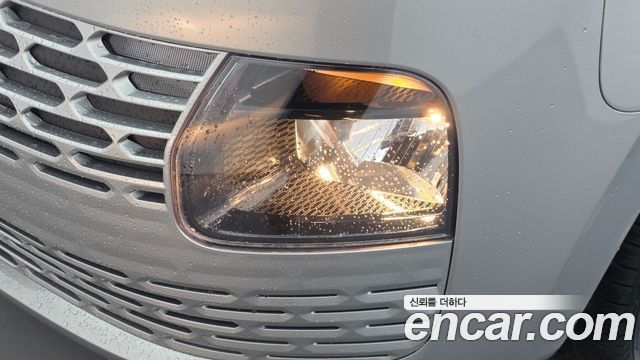 Hyundai Staria 2022 — photo 8
