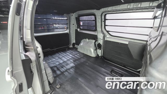 Hyundai Staria 2022 — photo 27