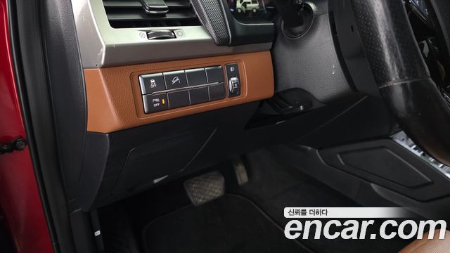 KG Mobility Rexton 2018 — photo 20