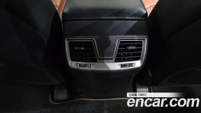KG Mobility Rexton 2018 — photo 31