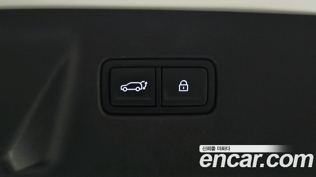 Hyundai Santafe 2025 — photo 18