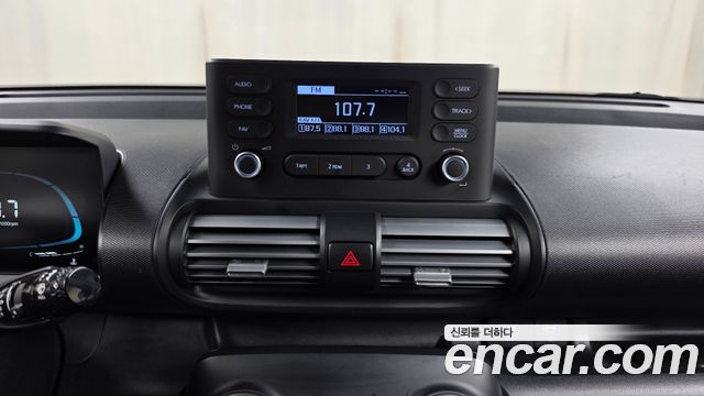 Hyundai Casper 2023 — photo 29