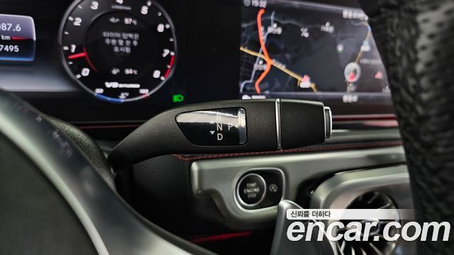 Mercedes-Benz G-Class 2019 — photo 12