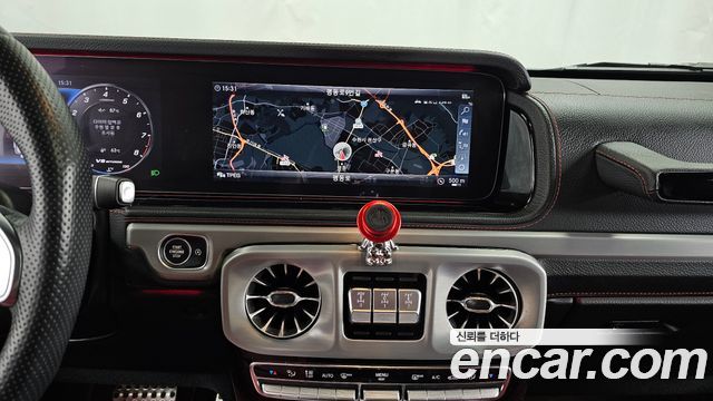 Mercedes-Benz G-Class 2019 — photo 20