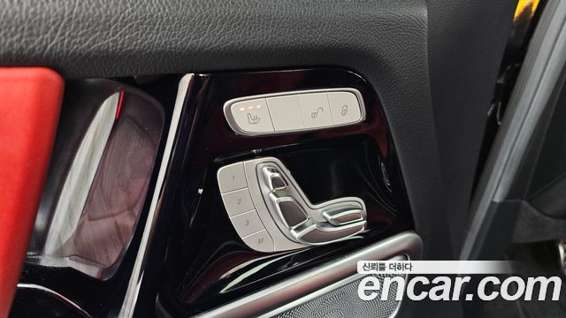 Mercedes-Benz G-Class 2019 — photo 25