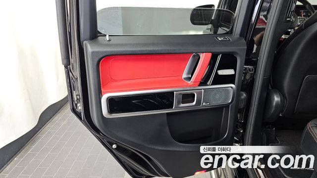 Mercedes-Benz G-Class 2019 — photo 15