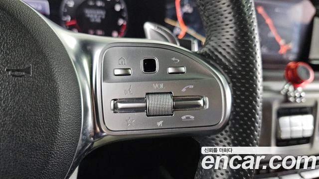 Mercedes-Benz G-Class 2019 — photo 27