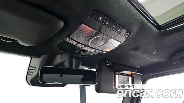 Mercedes-Benz G-Class 2019 — photo 31