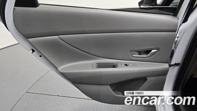 Hyundai AVANTE 2025 — photo 15