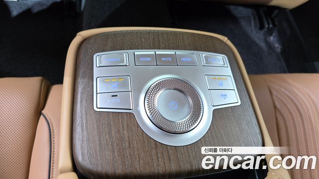 Genesis G80 2022 — photo 20