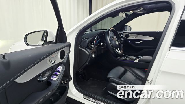 Mercedes-Benz GLC-Class 2021 — photo 13