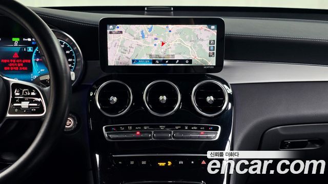 Mercedes-Benz GLC-Class 2021 — photo 19
