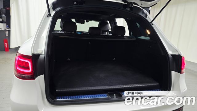 Mercedes-Benz GLC-Class 2021 — photo 25