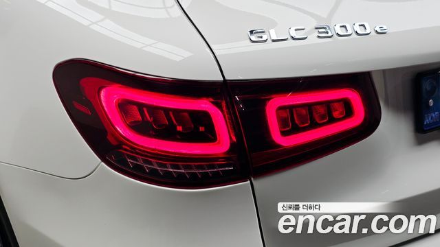 Mercedes-Benz GLC-Class 2021 — photo 9