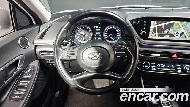 Hyundai Sonata 2023 — photo 19