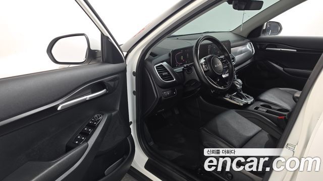 Kia Seltos 2023 — photo 13