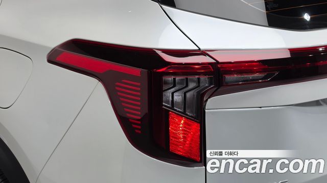 Kia Seltos 2023 — photo 9