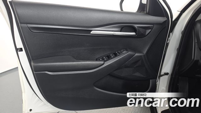Kia Seltos 2023 — photo 14