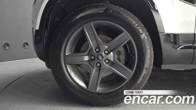 Land Rover Defender 2024 — photo 5