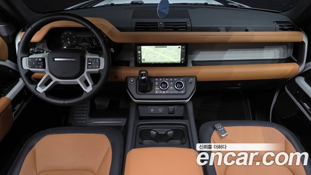 Land Rover Defender 2024 — photo 7