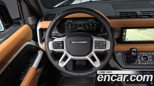 Land Rover Defender 2024 — photo 13
