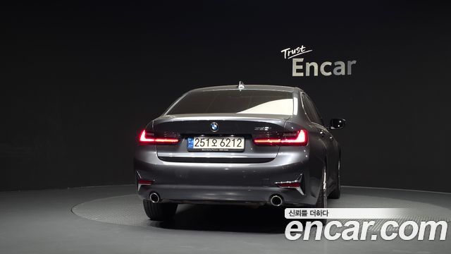 BMW 3-Series 2021 — photo 4