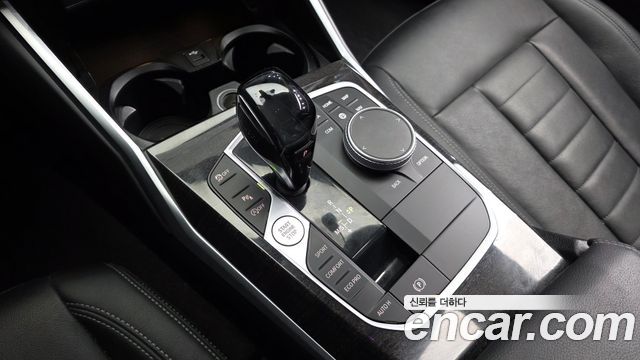 BMW 3-Series 2021 — photo 12