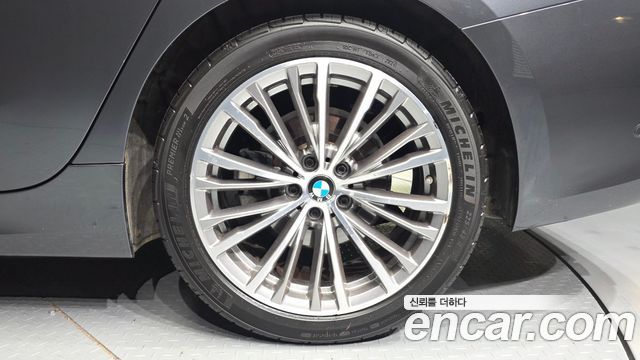 BMW 3-Series 2021 — photo 7