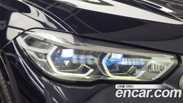 BMW X6 2021 — photo 8