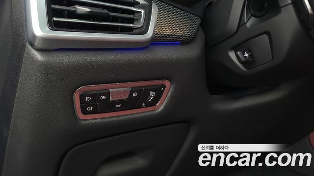 BMW X6 2021 — photo 30