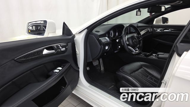 Mercedes-Benz CLS-Class 2016 — photo 10