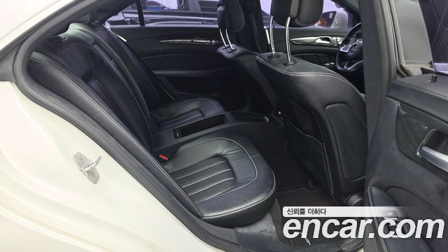 Mercedes-Benz CLS-Class 2016 — photo 12