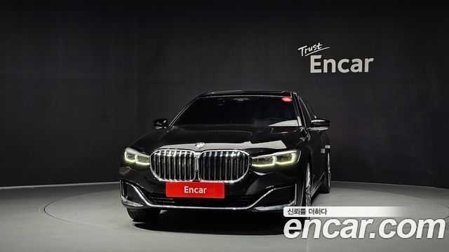 BMW 7-Series 2022 — photo 3