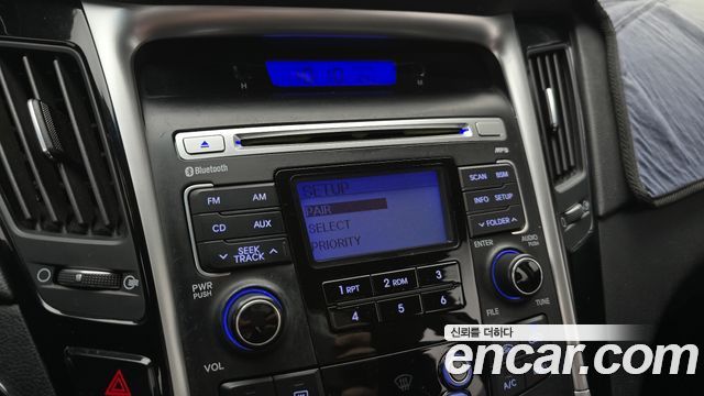Hyundai Sonata 2010 — photo 14