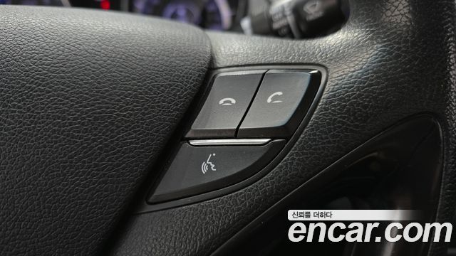 Hyundai Sonata 2010 — photo 18