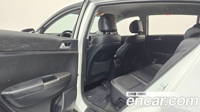 Kia Sportage 2019 — photo 28
