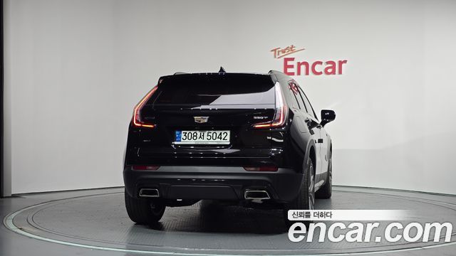 Cadillac XT4 2021 — photo 4
