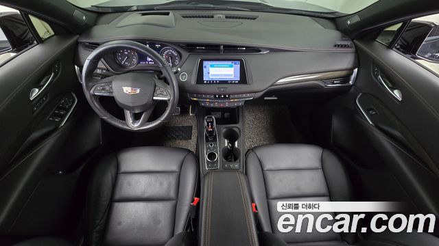 Cadillac XT4 2021 — photo 10