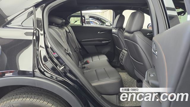 Cadillac XT4 2021 — photo 17