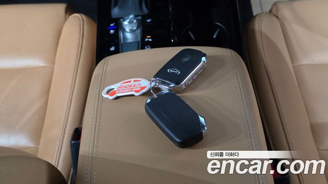 Kia K7 2020 — photo 21