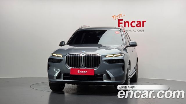 BMW X7 2023 — photo 3