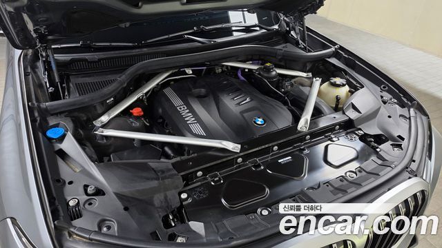 BMW X7 2023 — photo 6