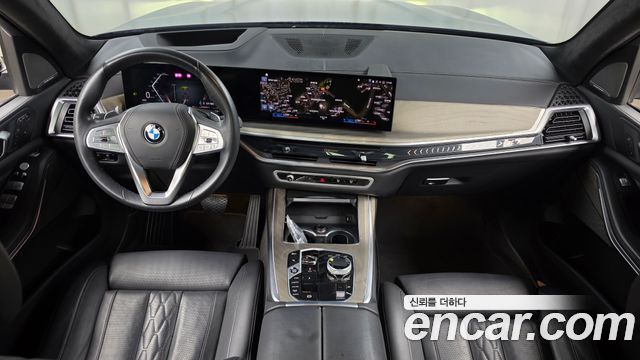 BMW X7 2023 — photo 10