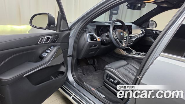 BMW X7 2023 — photo 13