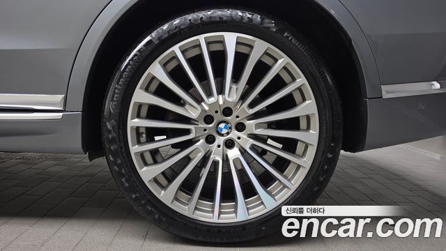 BMW X7 2023 — photo 7