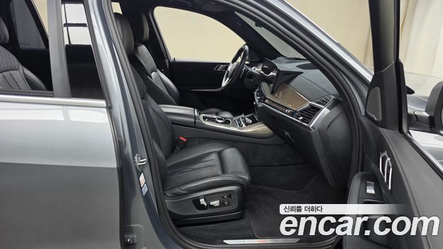 BMW X7 2023 — photo 16