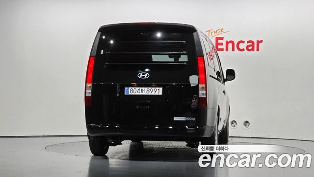 Hyundai Staria 2025 — photo 4