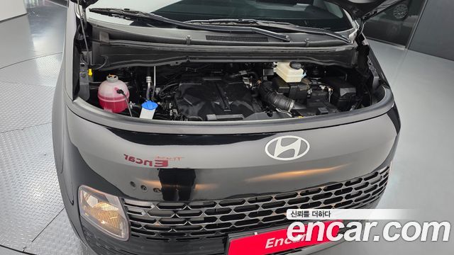 Hyundai Staria 2025 — photo 6
