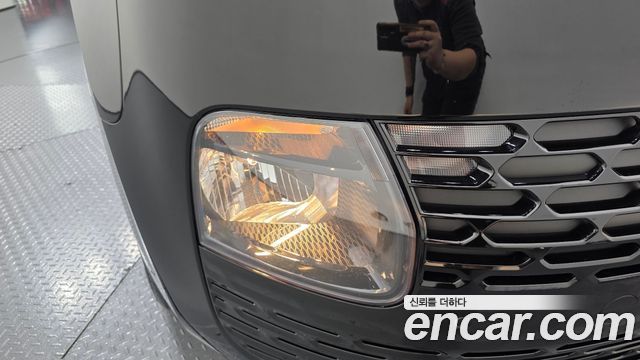 Hyundai Staria 2025 — photo 8