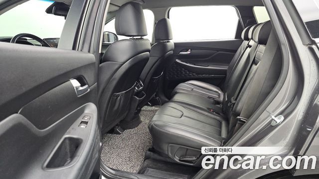 Hyundai Santafe 2019 — photo 17